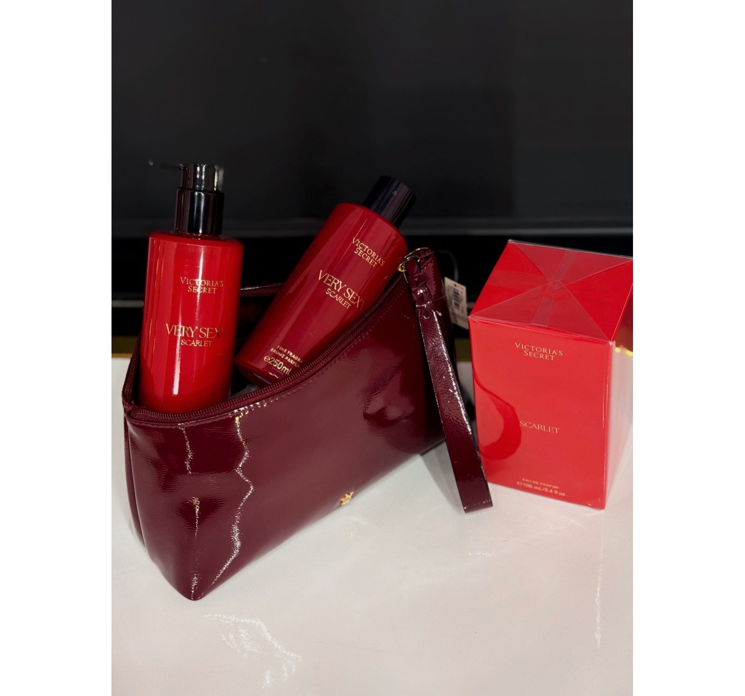 Набор с косметичкой Very Sexy Scarlet Set