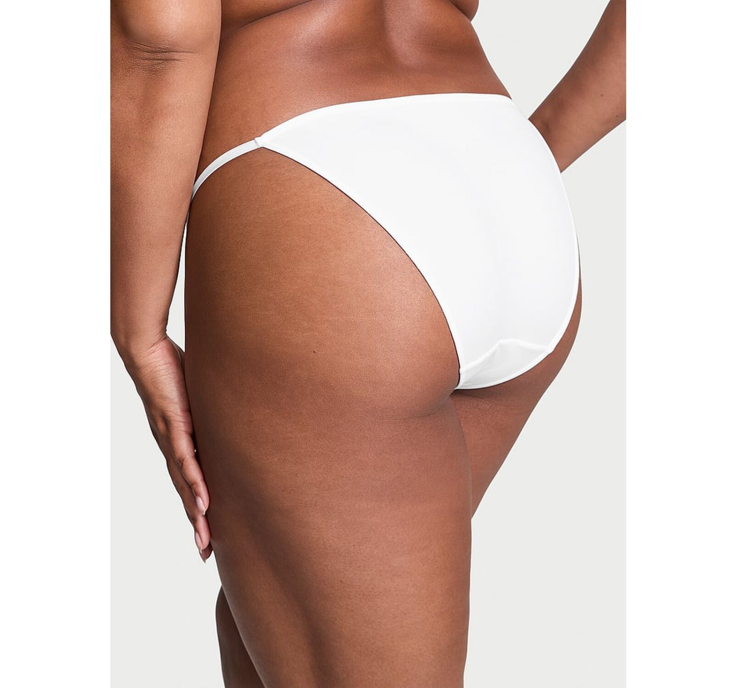 Трусики Smooth String Bikini Panty White