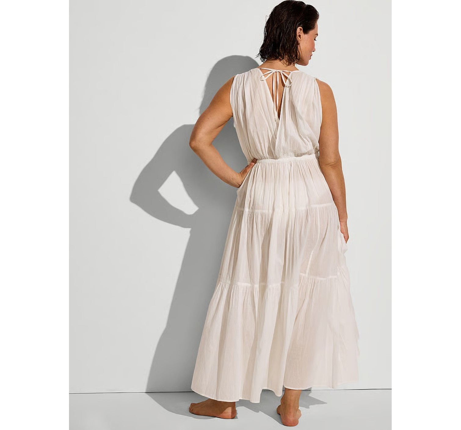 Платье Beachwear Plunge Tiered Maxi Dress от Victoria's Secret цвета Coconut White