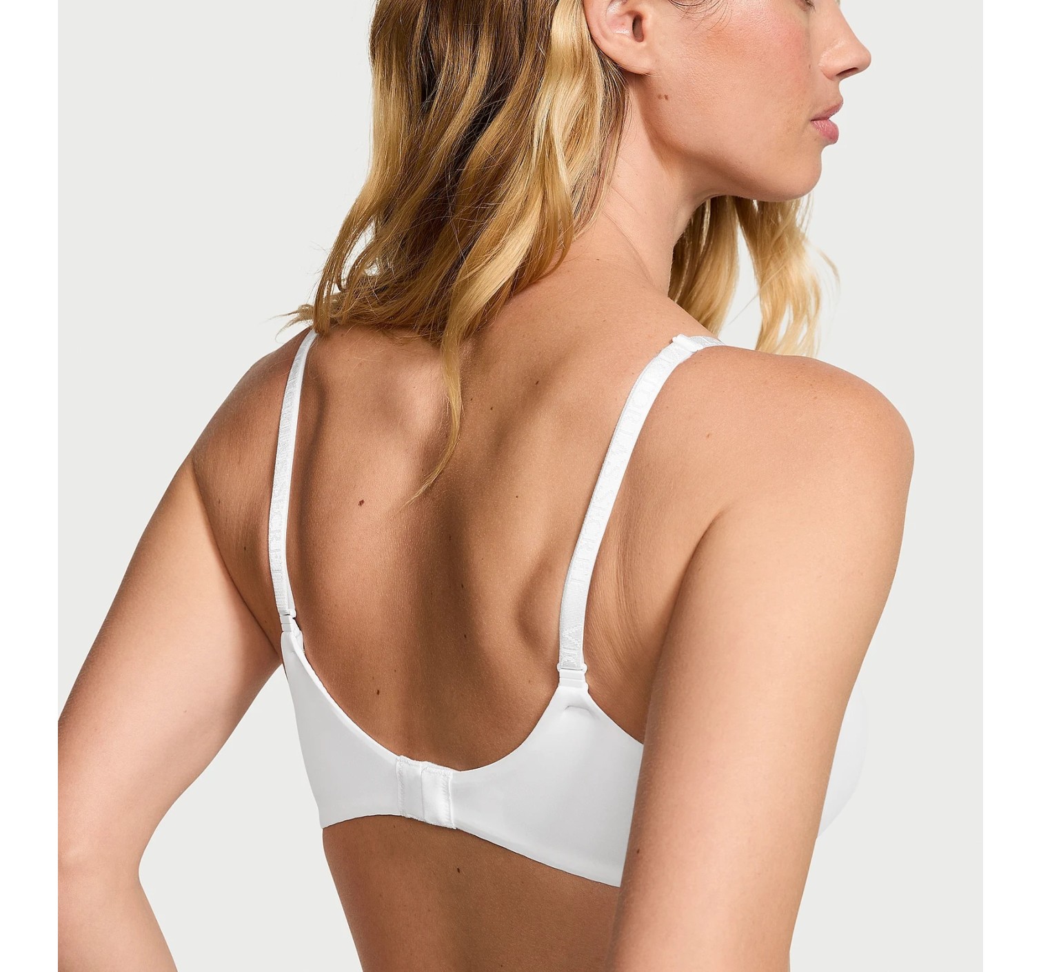 Бюстгальтер Lightly Lined Smooth Demi Bra White