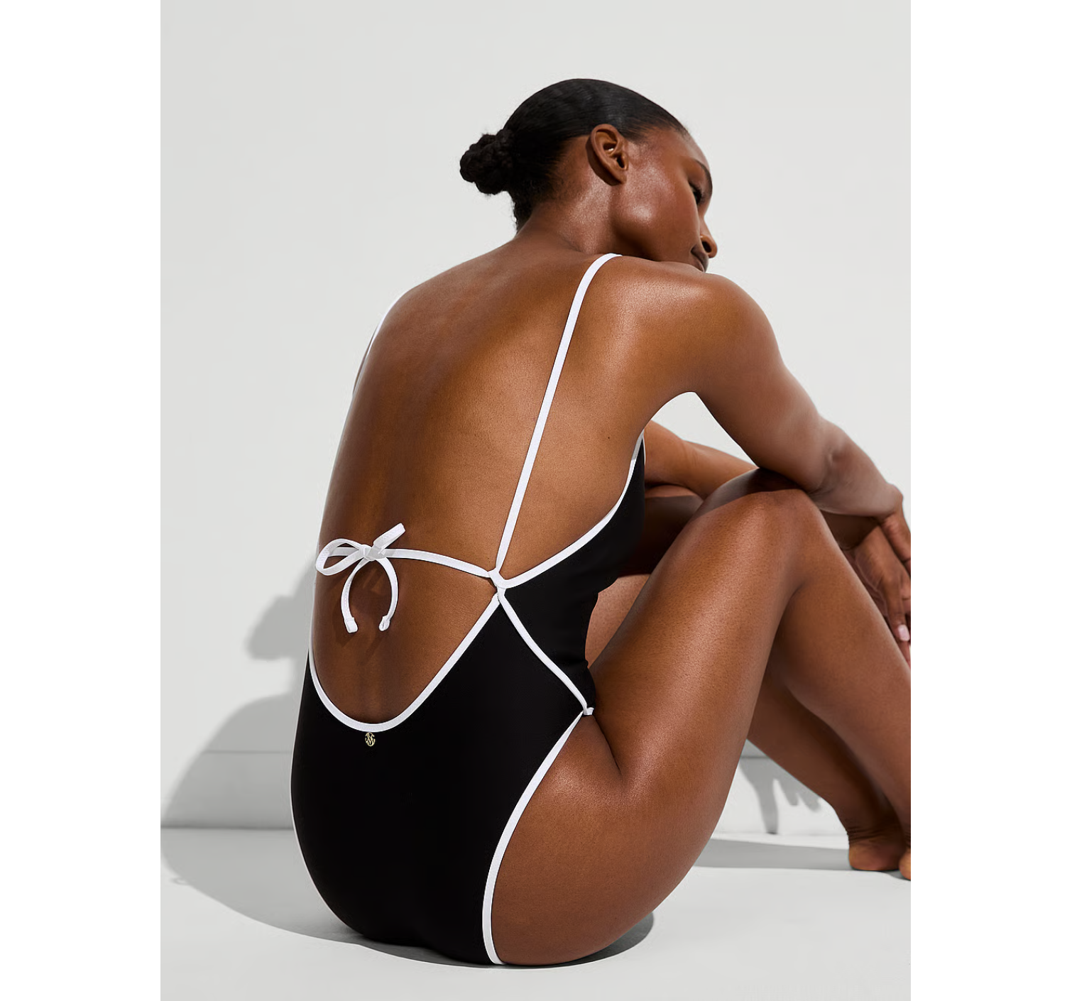 Купальник Archives Surf Scuba Scoop One-Piece Swimsuit Black