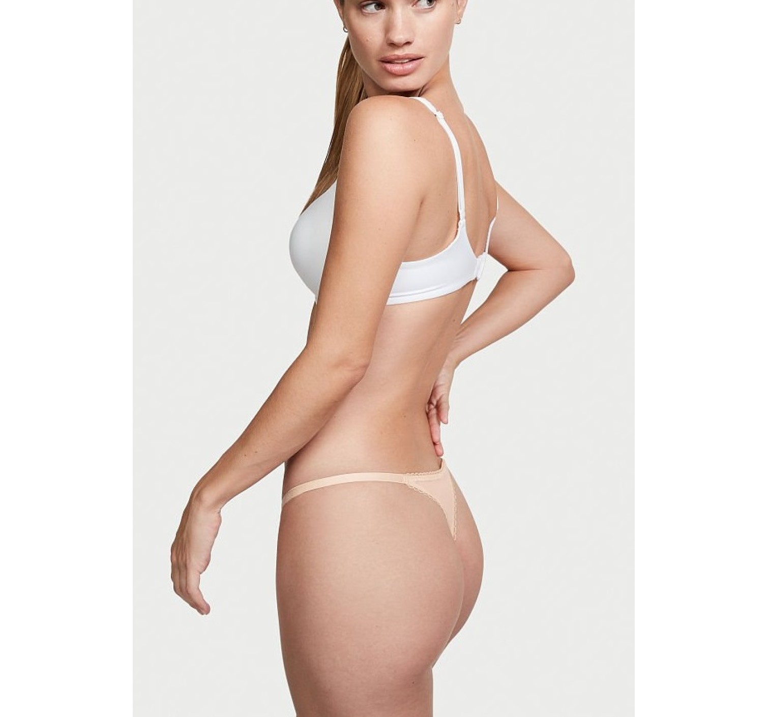 Комплект LACE EMBROIDERY Body By Victorias Secret купити 