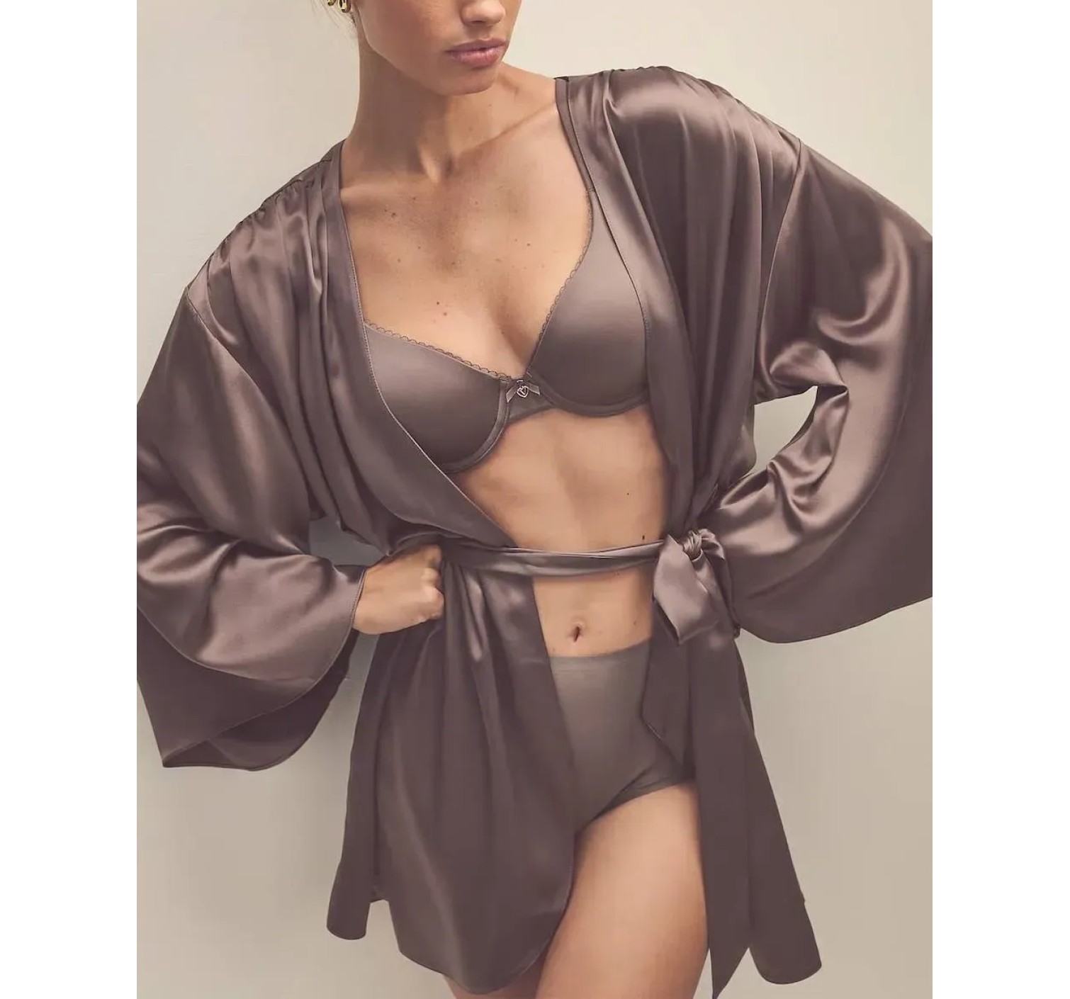 Халат Satin Short Robe Cloudy Grey