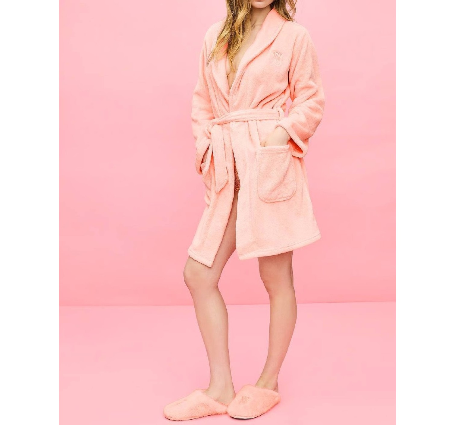 Домашние тапочки Luxe Plush Closed-Toe Slippers Pink Ombre