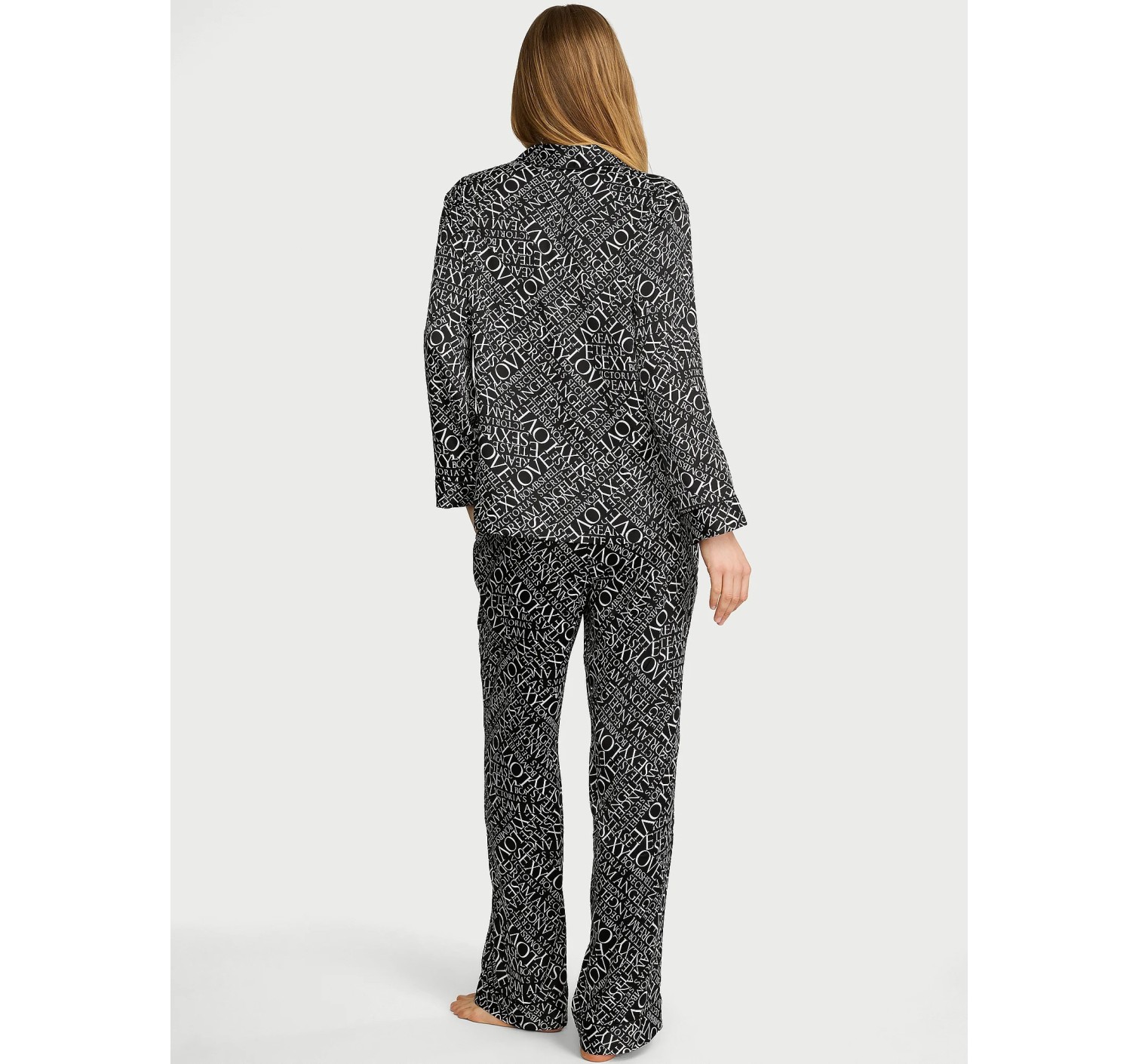 Пижама Signature Satin Long Pajama Set Black & White Newspaper