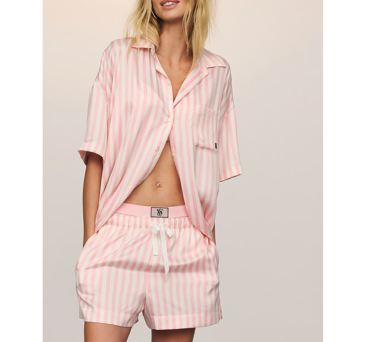 Сатинова піжама Glazed Satin Oversized Short Pajama Set Pretty Blossom Stripe