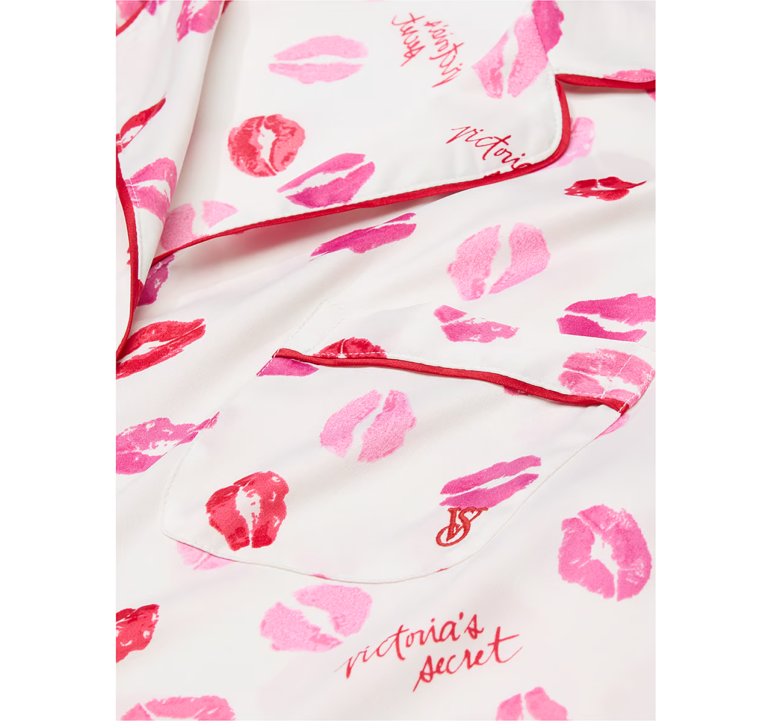 Пижама Glazed Satin Short Pajama Set Coconut White & Lipstick Kisses