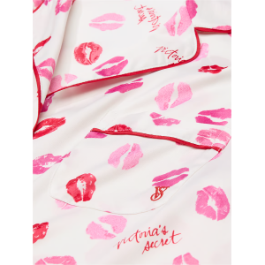 Пижама Glazed Satin Short Pajama Set Coconut White & Lipstick Kisses