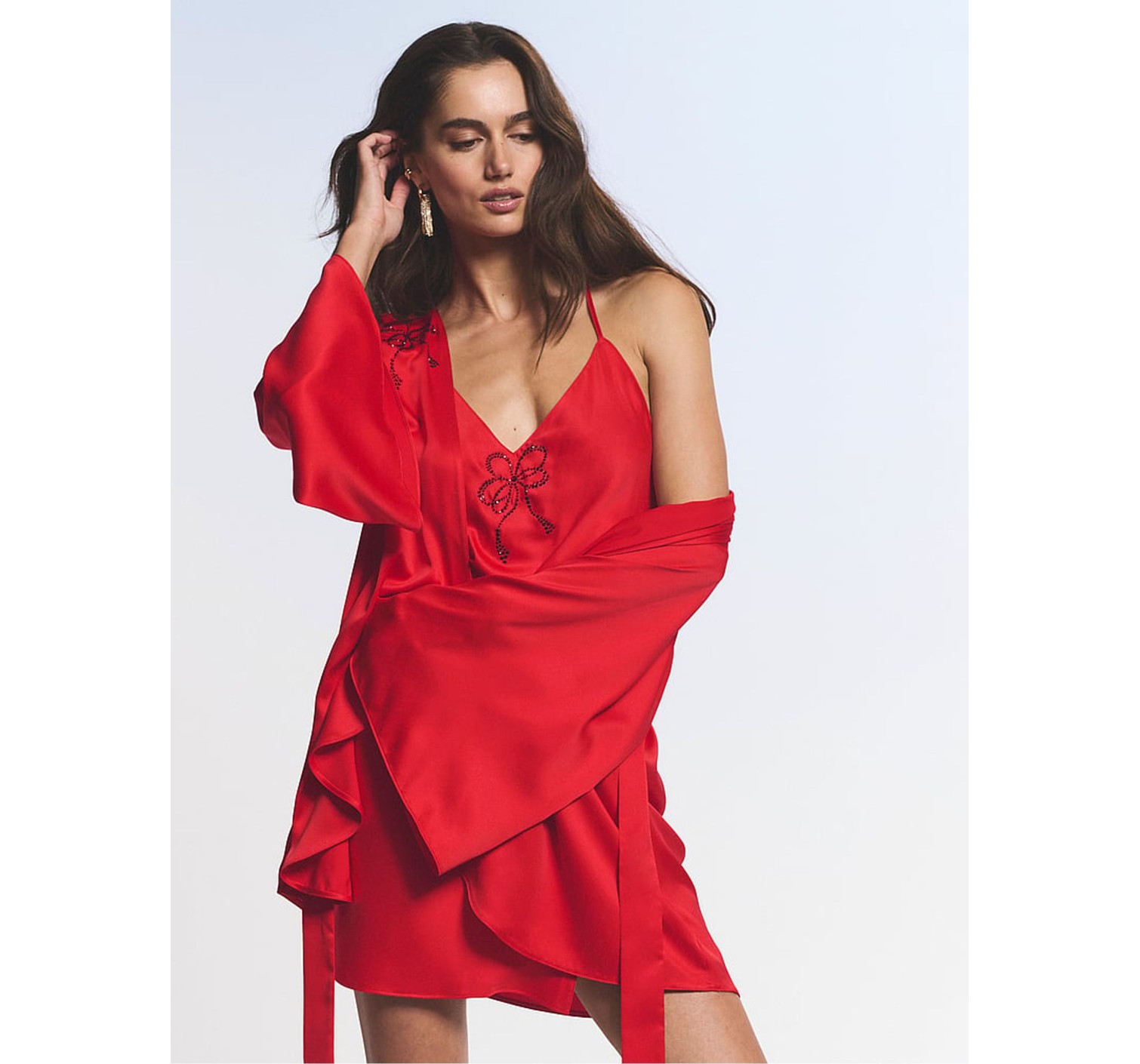 Сатиновый халат Victoria's Secret Bright Vermillion Red Satin Sparkle Bow Short Robe