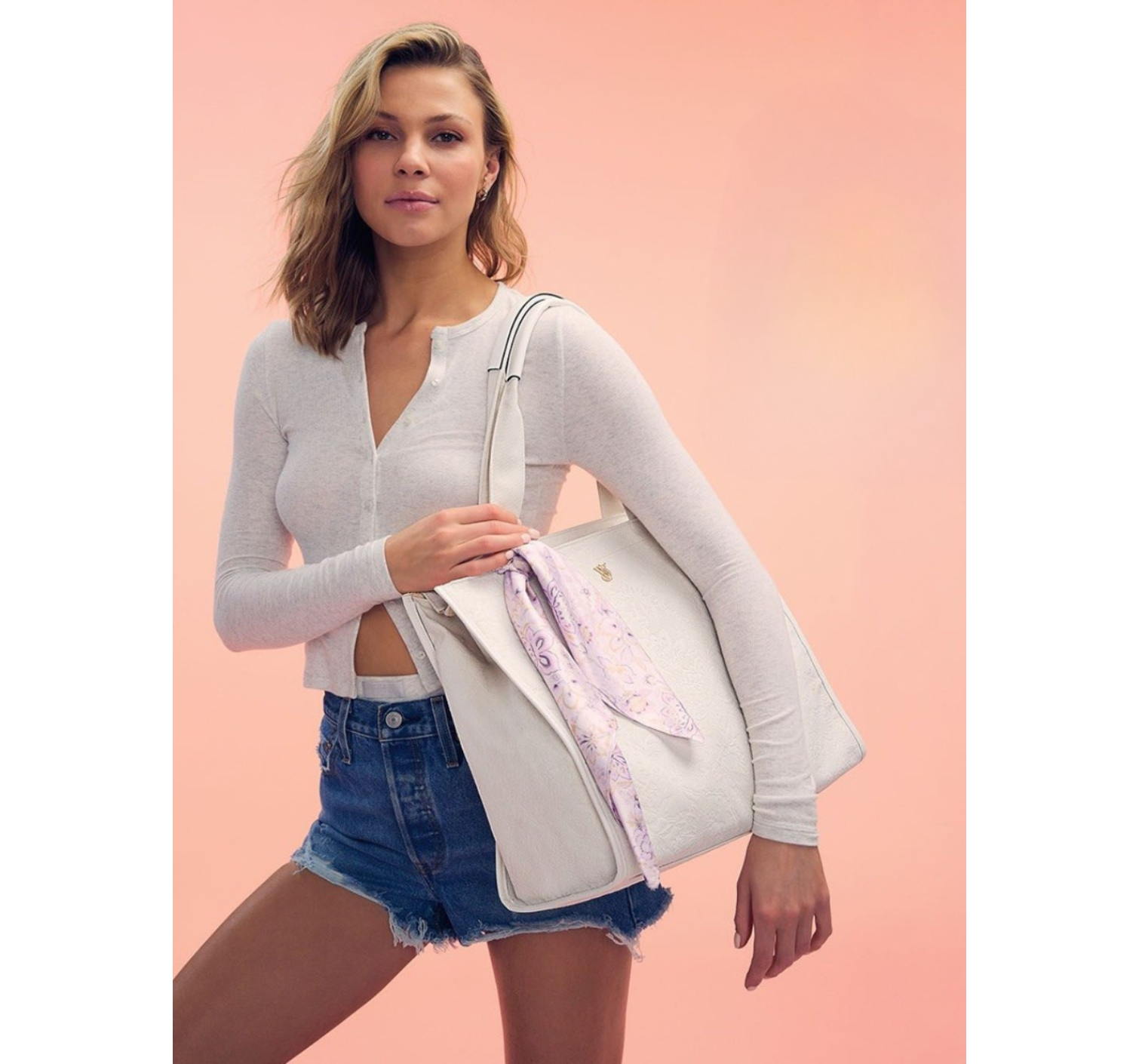 Сумка Floral-Embossed Tote Bag