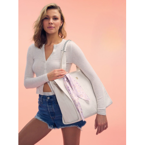 Сумка Floral-Embossed Tote Bag