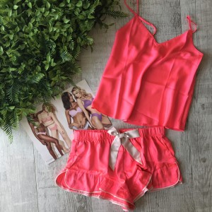 Сатиновая пижама Victoria’s Secret satin Pj Set neon pink