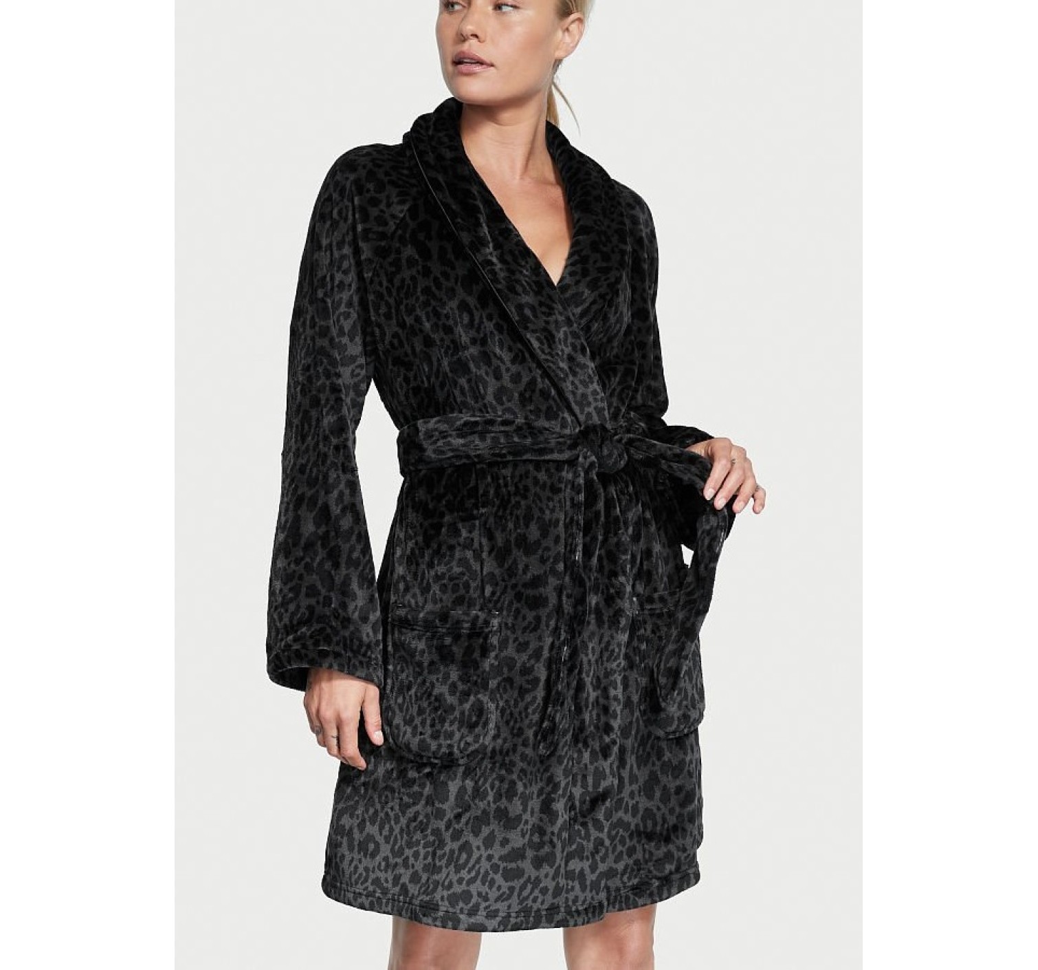 Халат Victoria's Secret Logo Short Cozy Robe Black Leopard