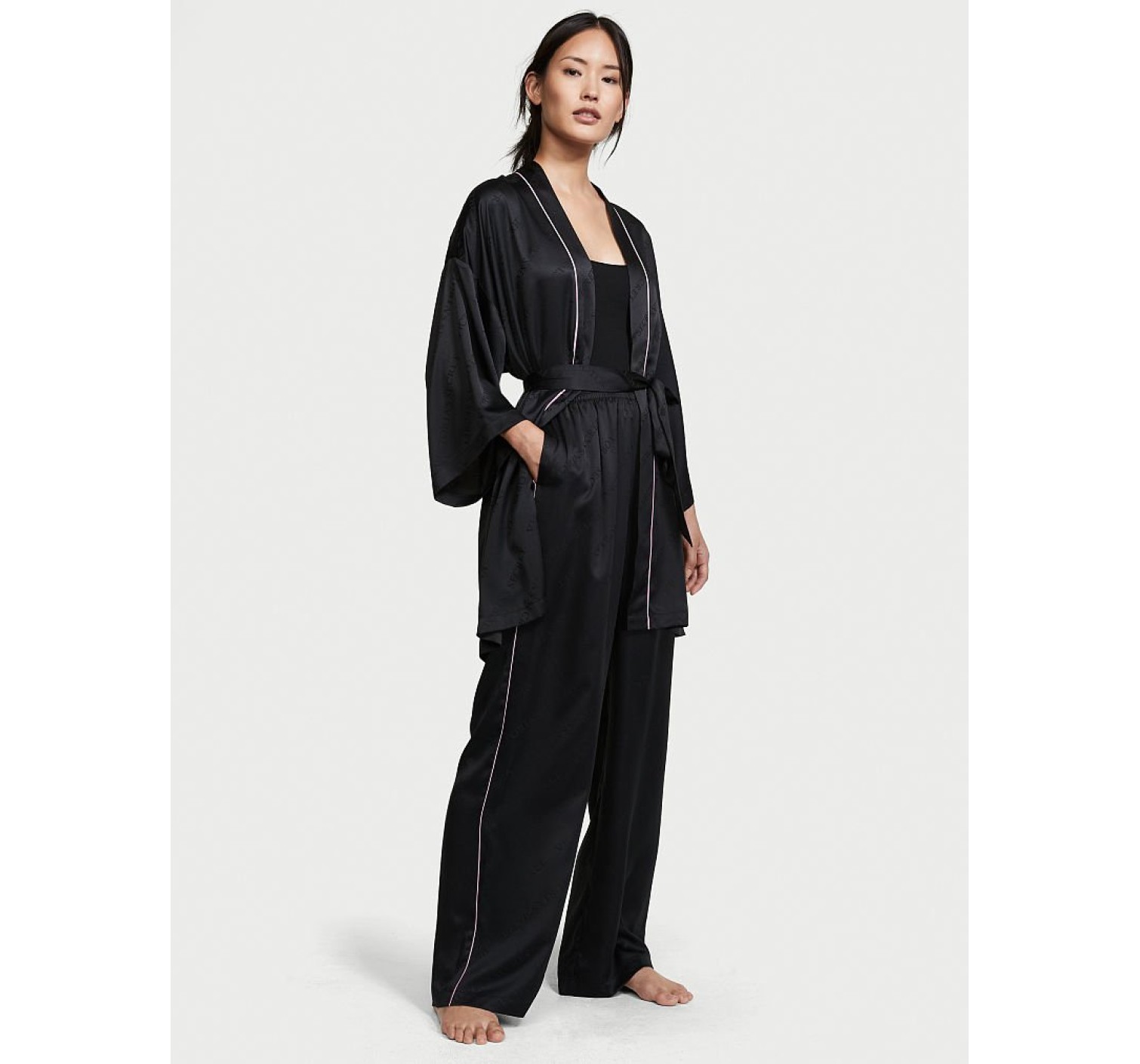 Пижама Victoria’s Secret Satin 3-Piece PJ Set Black logo
