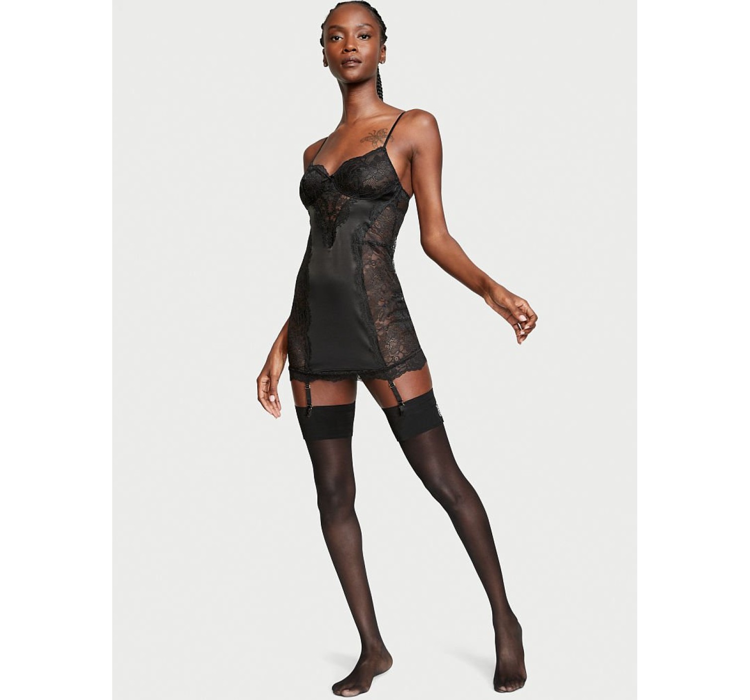 Пеньюар Black Lace Panel Garter Slip