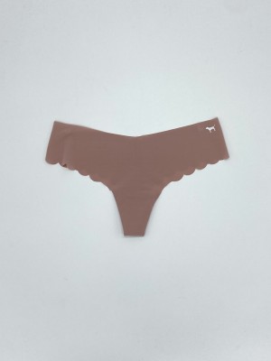 Трусики Ruffle No Show Thong Panty