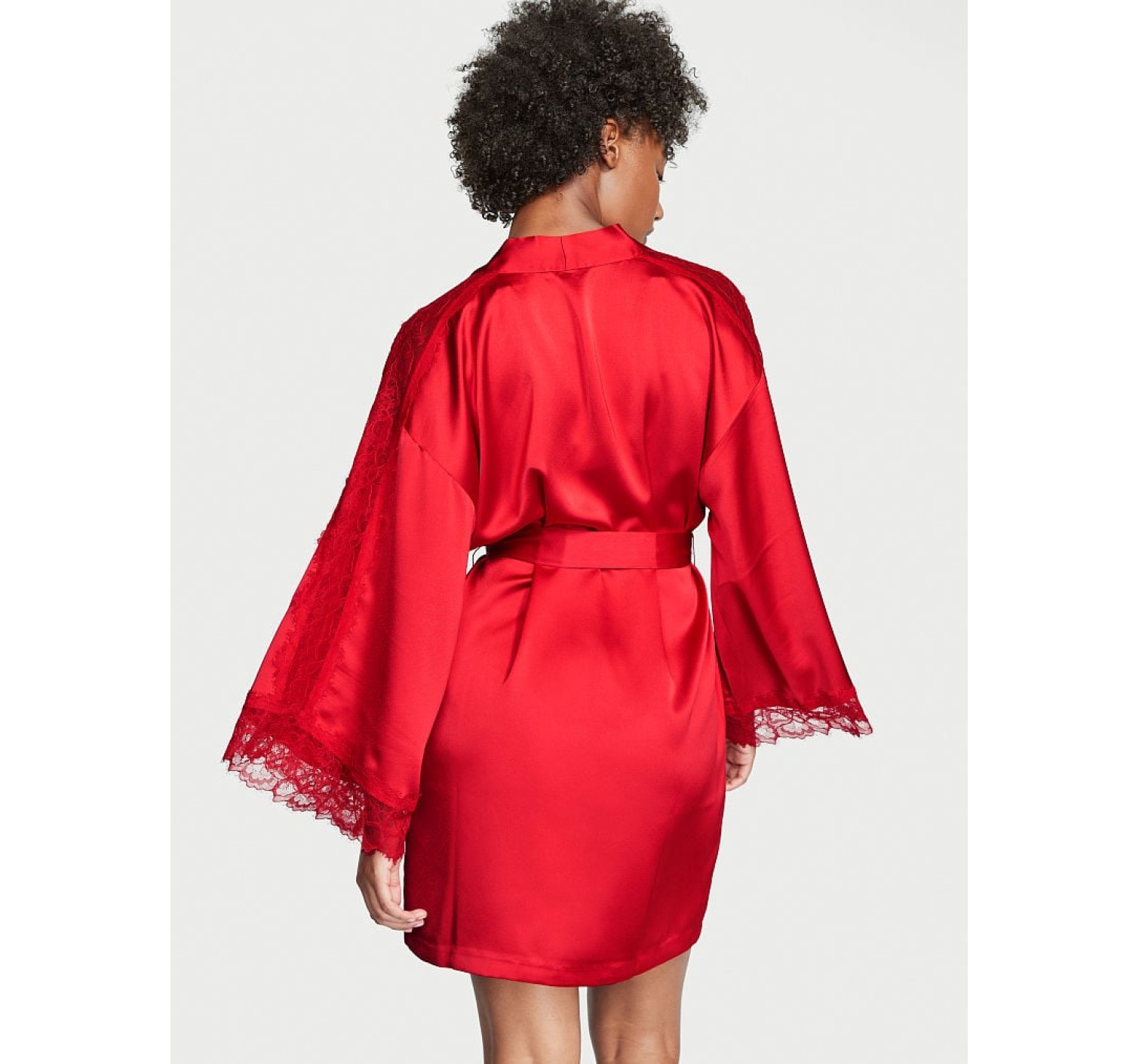Халат Victoria’s Secret Satin Lace Inset Robe Lipstick