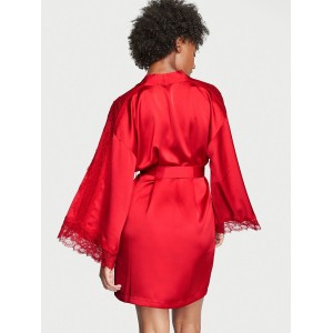 Халат Victoria’s Secret Satin Lace Inset Robe Lipstick