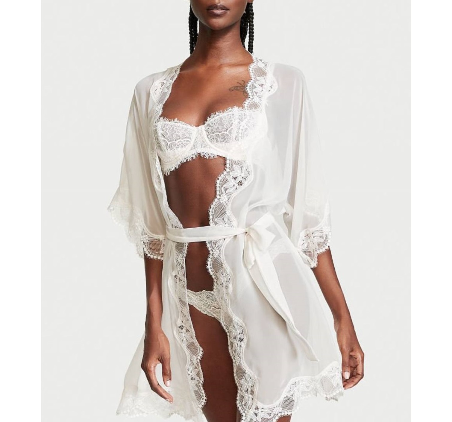 Сатиновый халат White Lace Robe