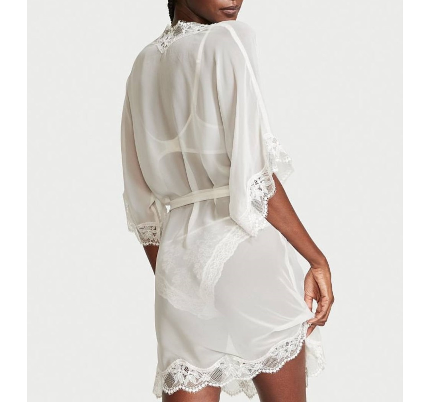 Сатиновый халат White Lace Robe
