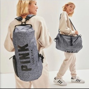 Спортивная сумка PINK Everyday Duffle