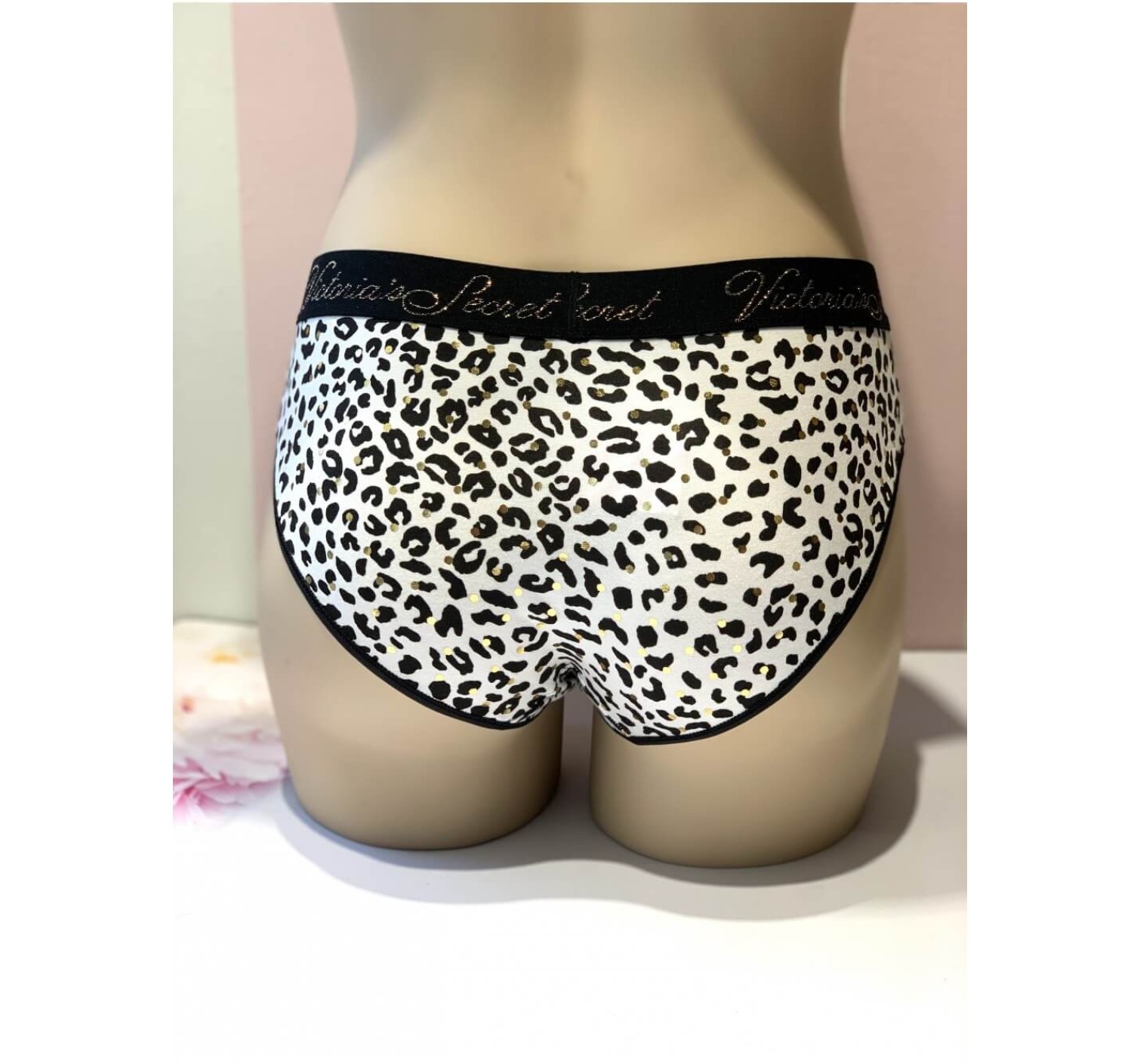 Трусики Victoria’s Secret Hiphugger panty logo VS Animal print