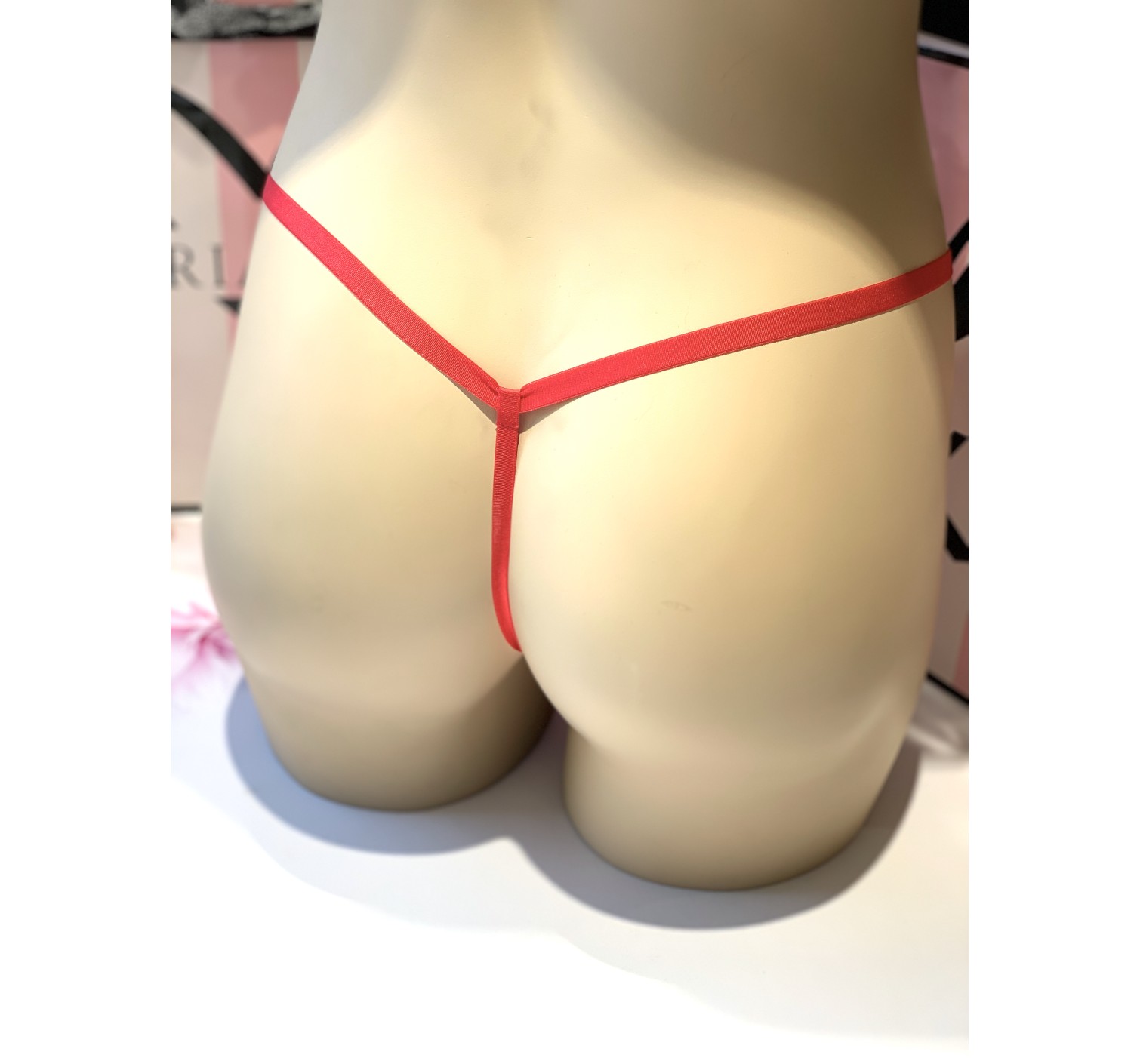 Трусики Victoria’s Secret Very Sexy V-string Thong panty