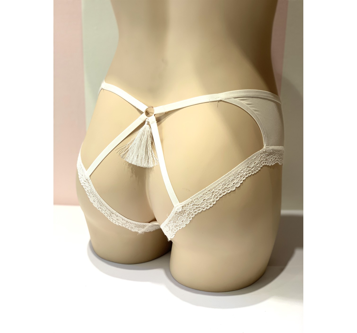 Трусики Victoria’s Secret Very Sexy White Strappy Cheeky panty