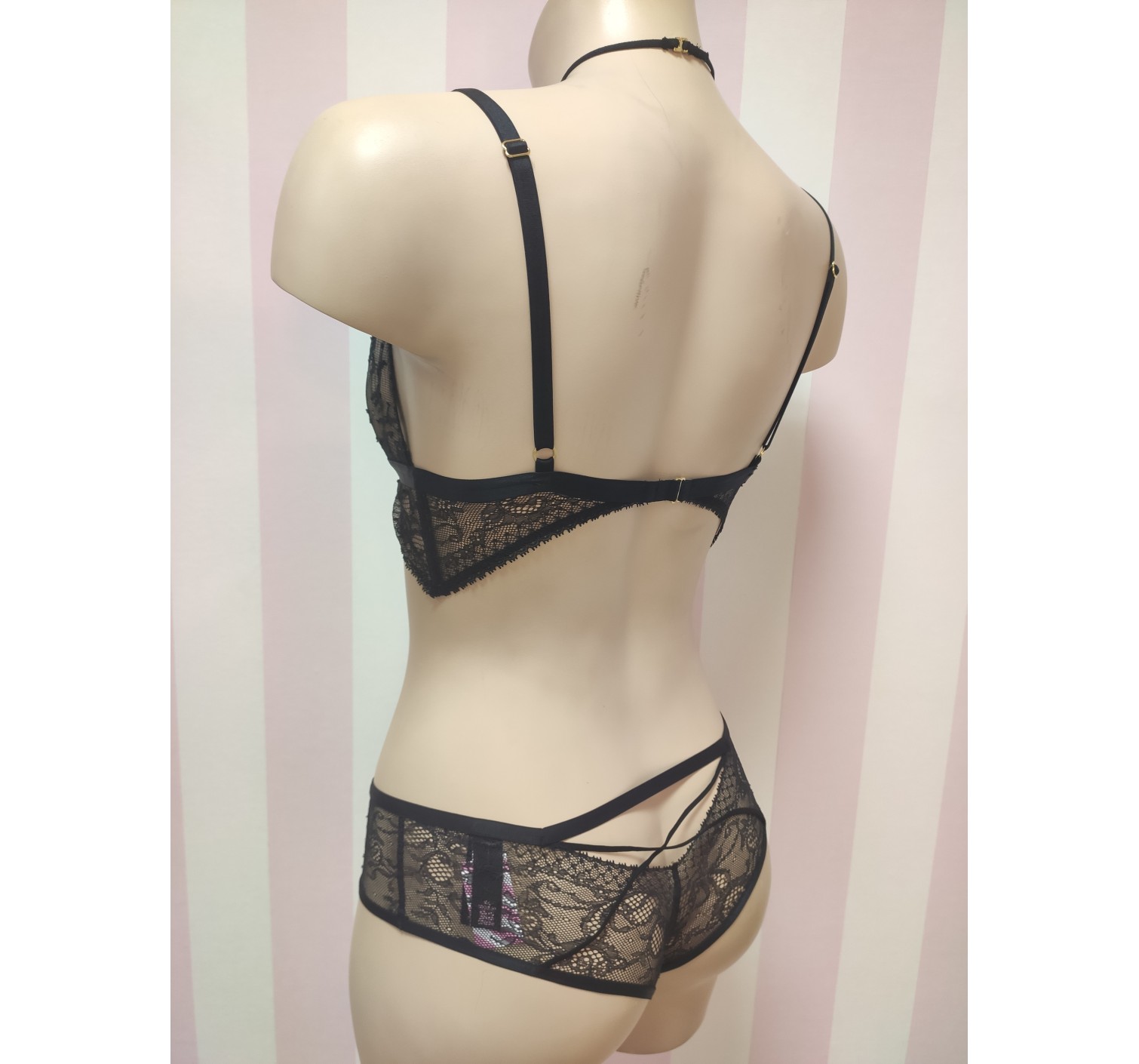 Комплект белья Victoria’s Secret Very Sexy Black Lace