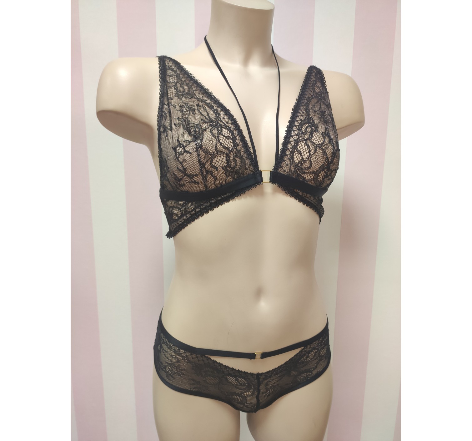 Комплект белья Victoria’s Secret Very Sexy Black Lace