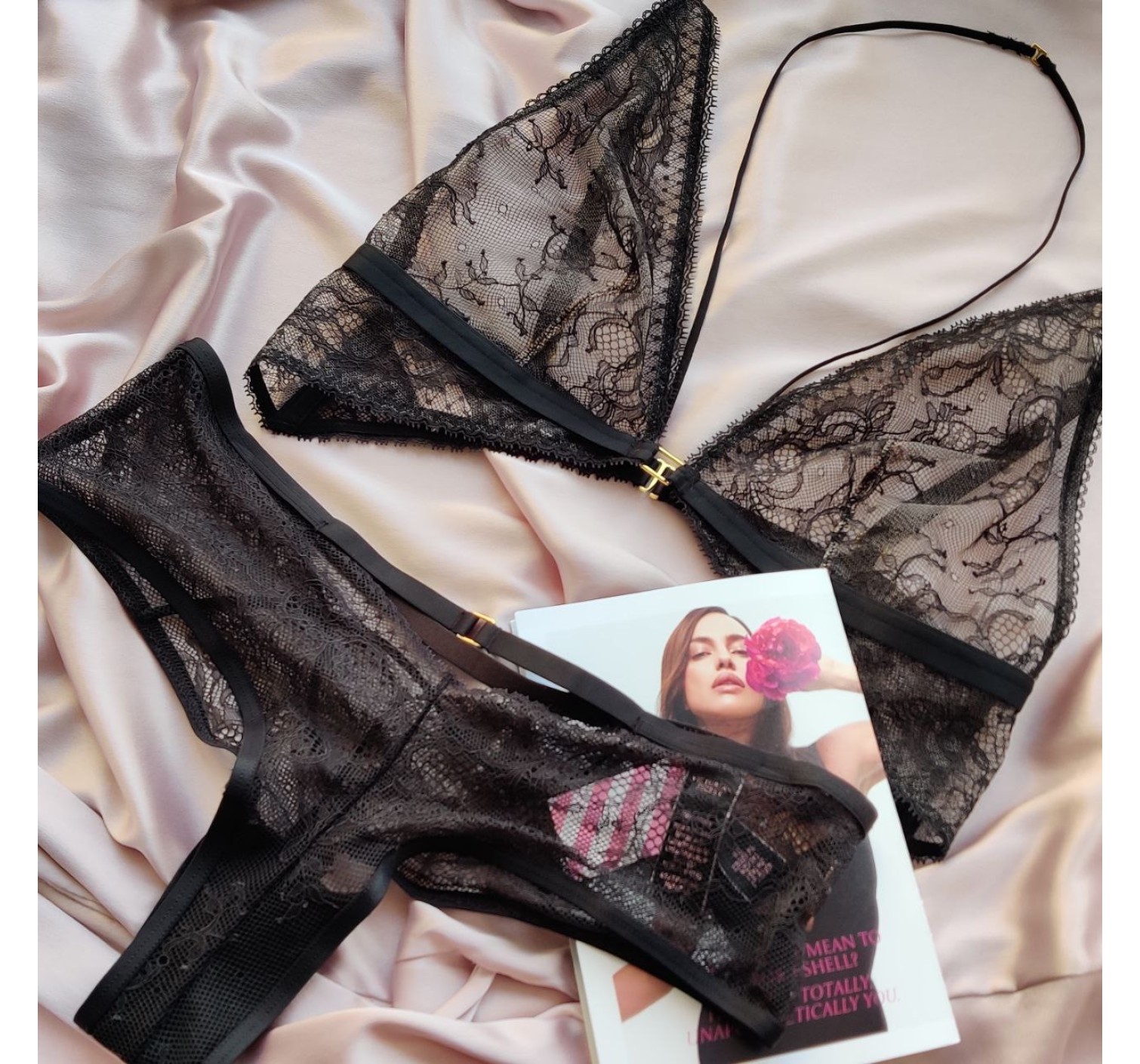 Комплект белья Victoria’s Secret Very Sexy Black Lace