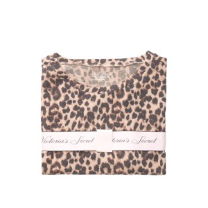 Пижама Виктория Сикрет The Cozy Knit Crewneck & Short Set Leopard