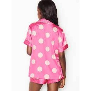 Сатиновая пижама Victoria’s Secret The Satin Short PJ Set принт белые горохи