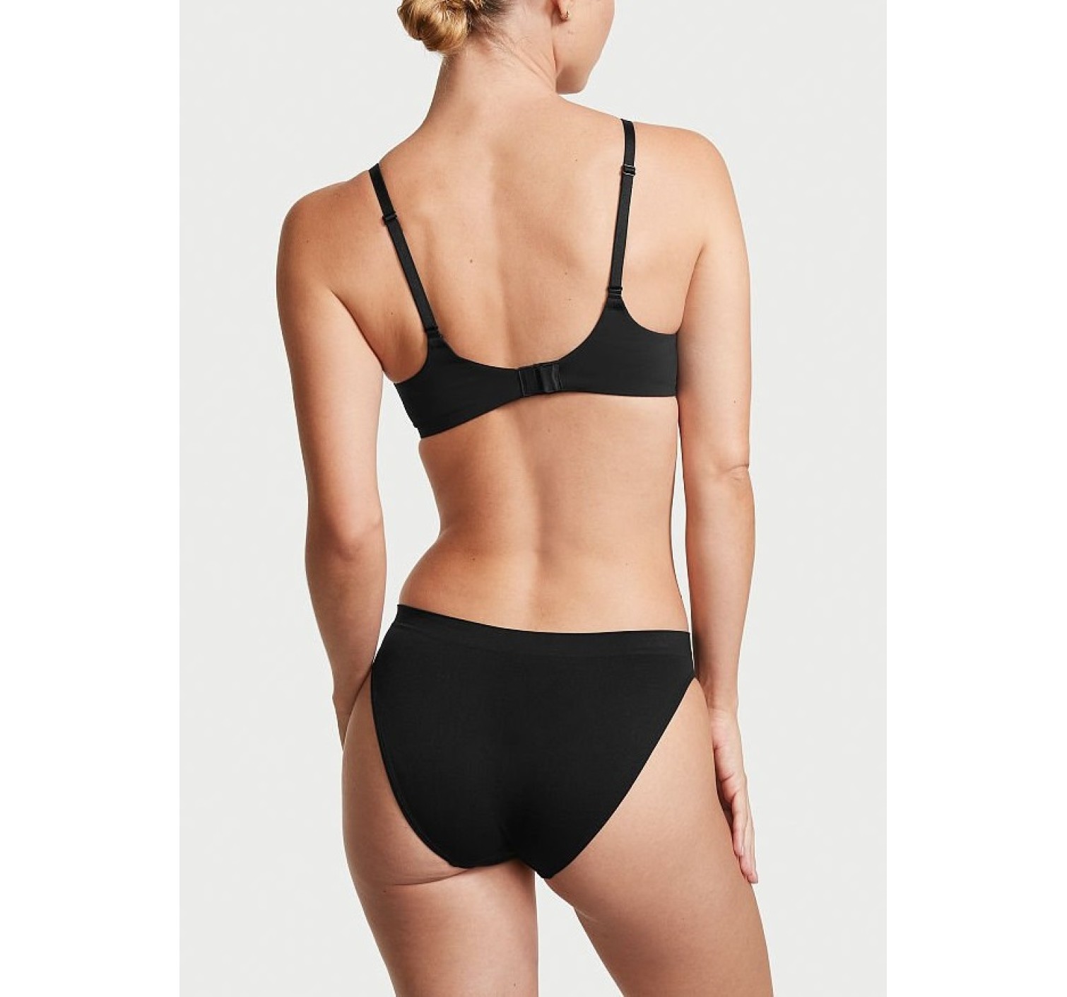 Трусики Victoria's Secret Black Seamless Bikini Panty