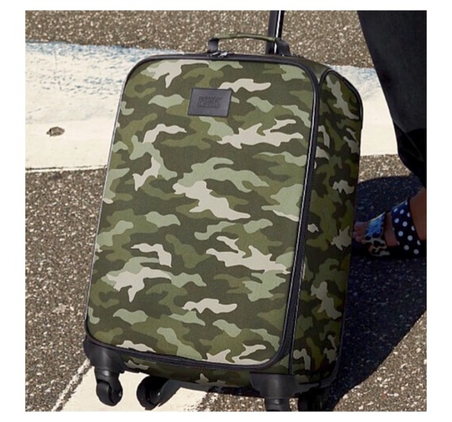 Валіза Victoria's Secret PINK Camo Rolling Luggage