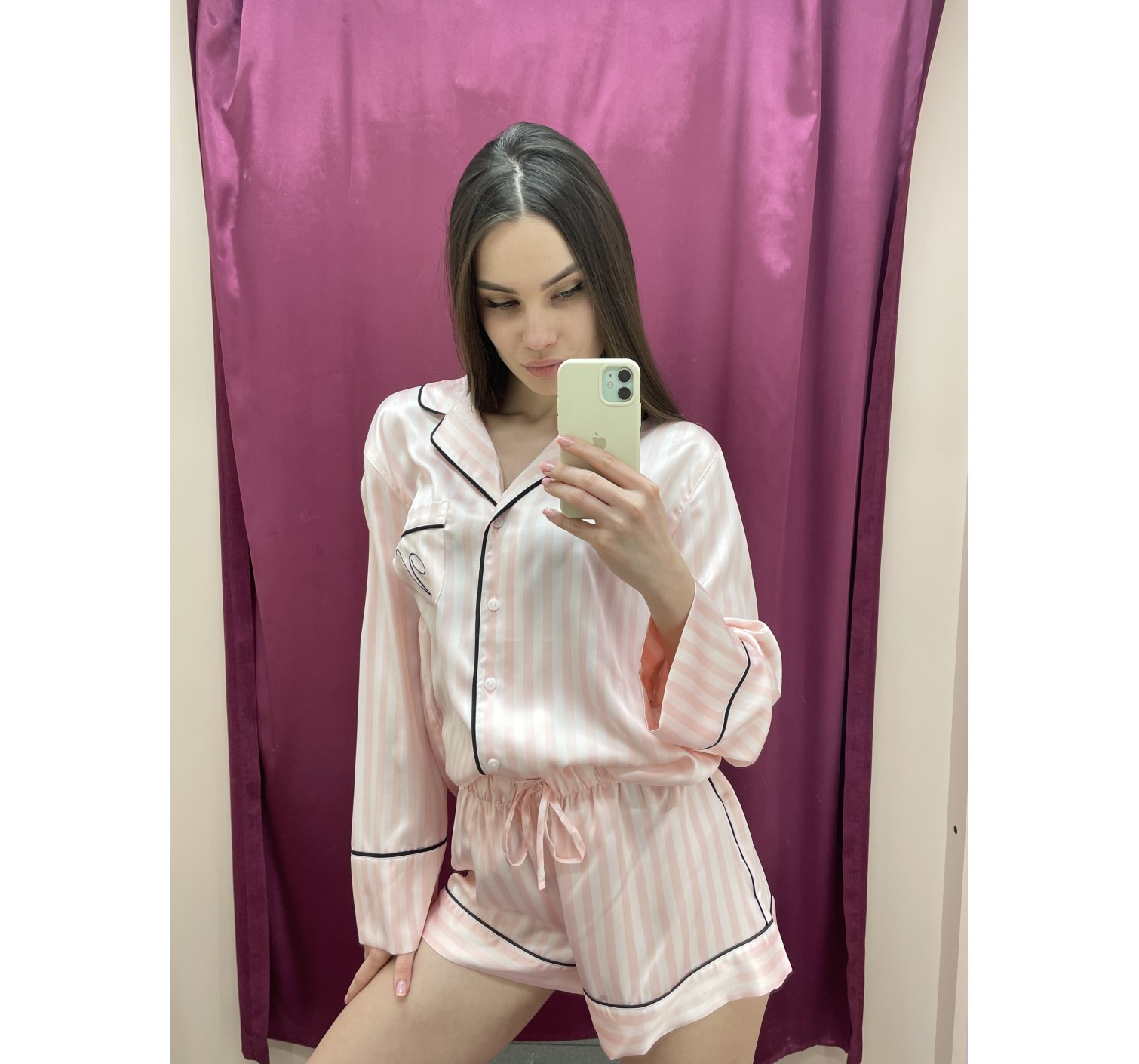 Сатиновая пижама в розовую полоску Victoria’s Secret The Satin Short PJ Set
