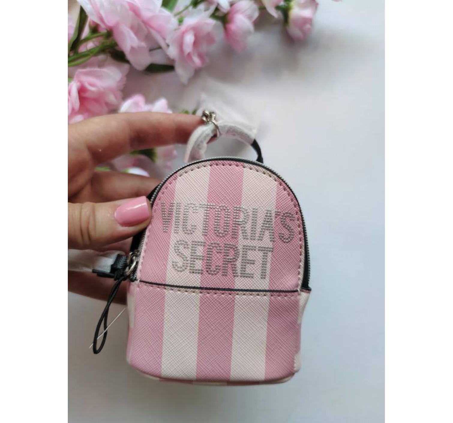Брелок для ключей Victoria’s Secret Small Backpack Signature Stripe