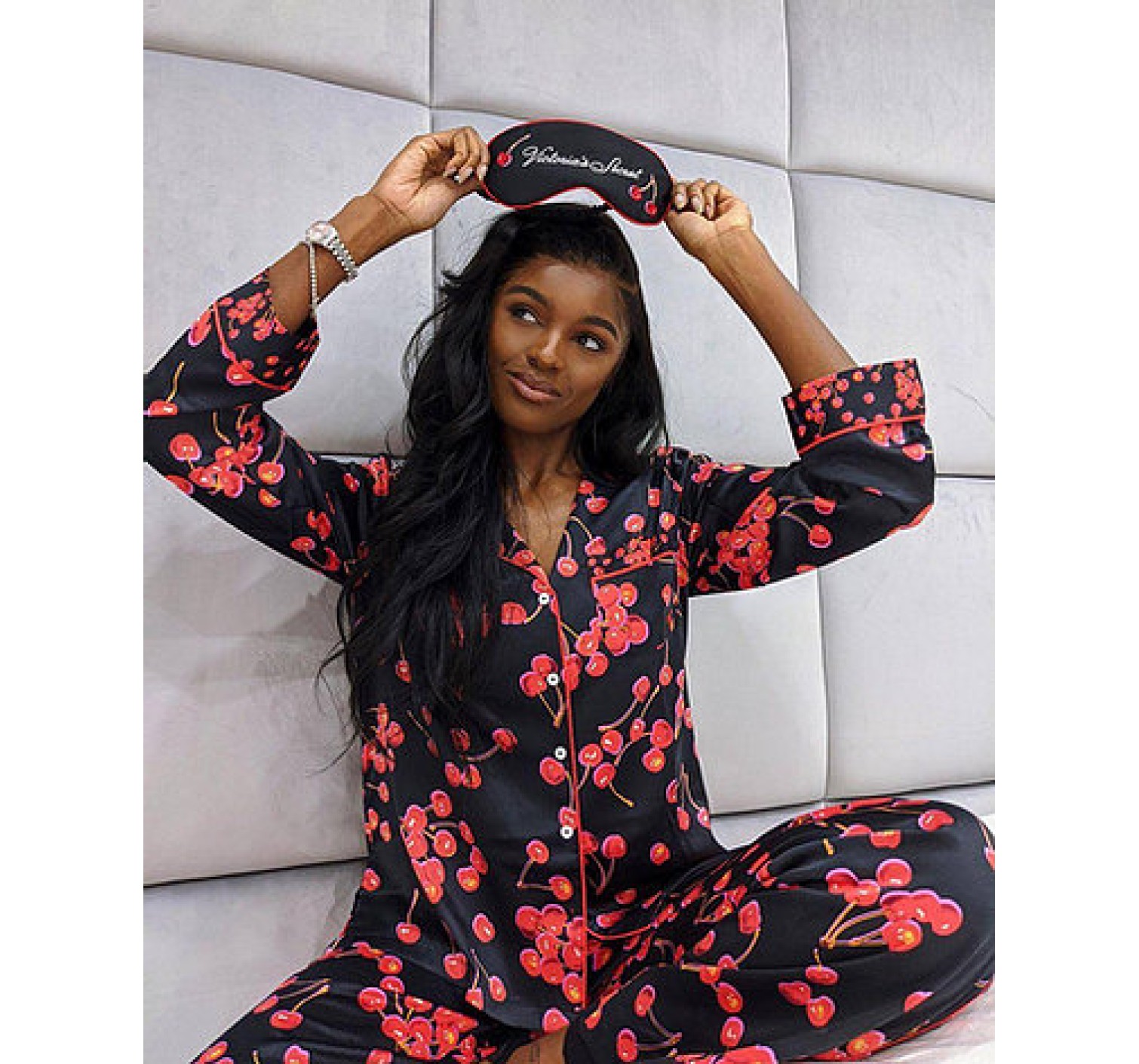 Сатиновая пижама Victoria’s Secret The Satin Long PJ Set Black Cherry