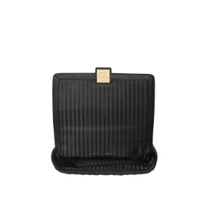 Кросс-боди Victoria’s Secret The Victoria Medium Shoulder Bag V-Quilt Black Lily