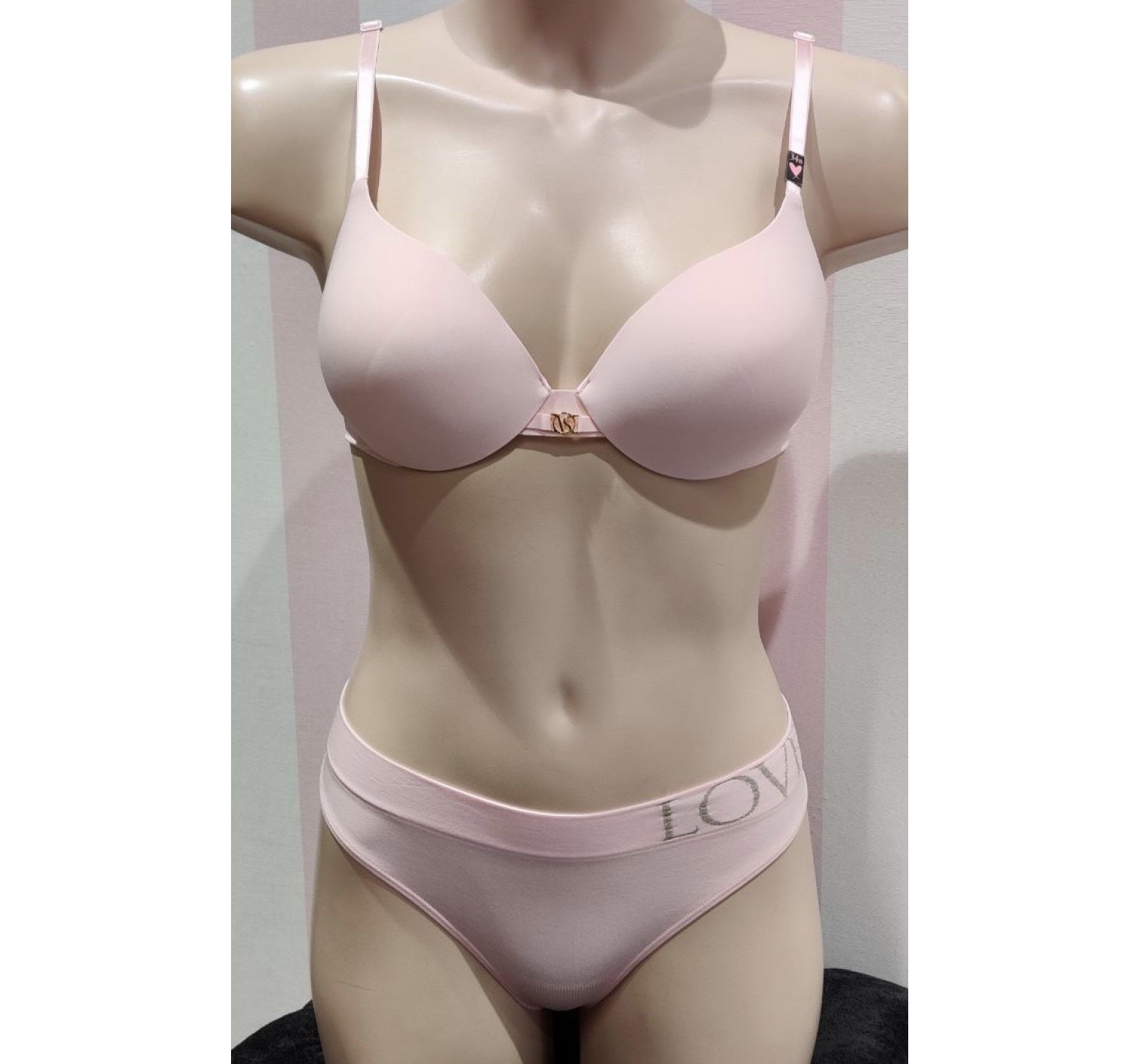 Бюстгальтер Victoria’s Secret Very Sexy Perfect shape push-up Bra - Light pink