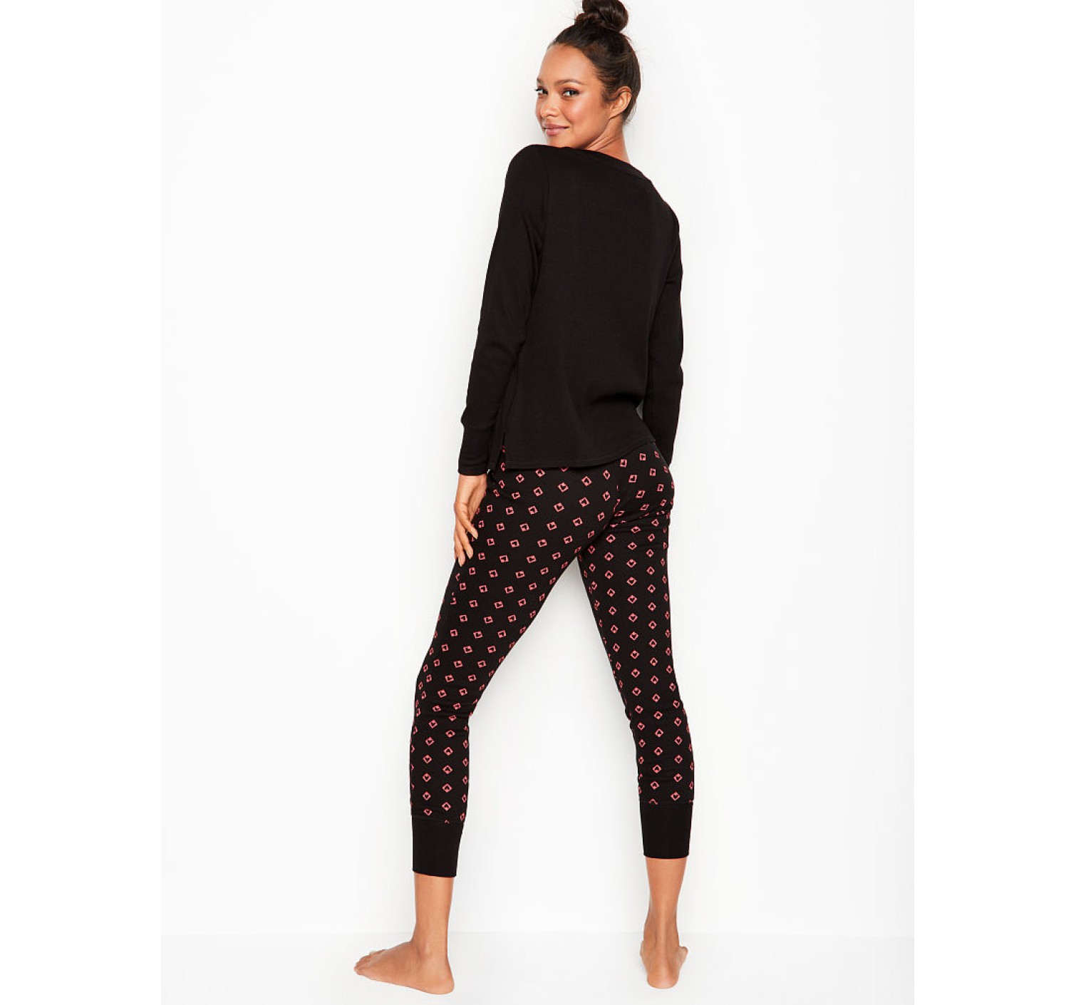 Пижама Victoria’s Secret Thermal Long PJ Set Red Black Graphic Hearts