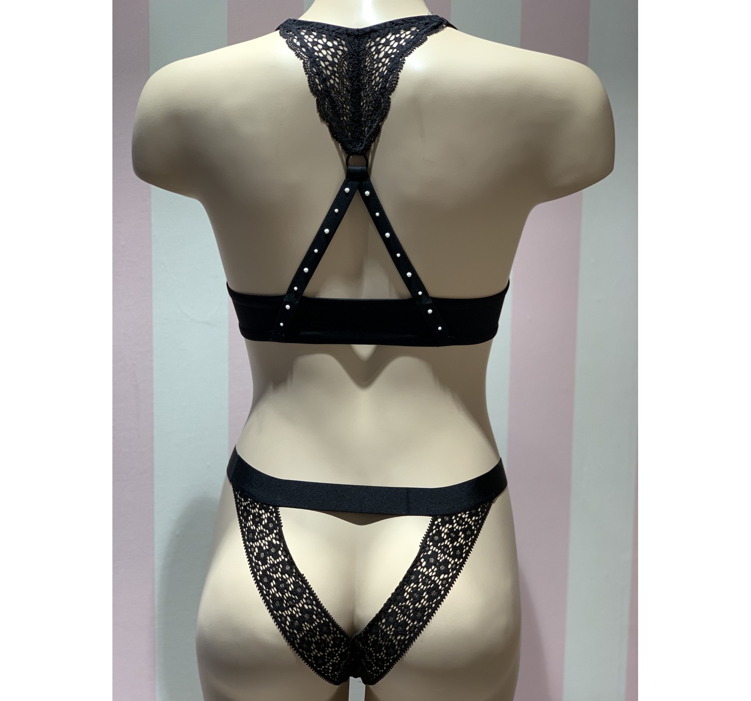 Комплект белья Victoria’s Secret Very Sexy Lace Bra set