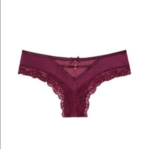 Трусики Victoria’s Secret Thong strappy back с  кружевом