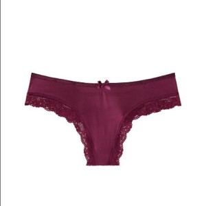 Трусики Victoria’s Secret Thong strappy back с  кружевом