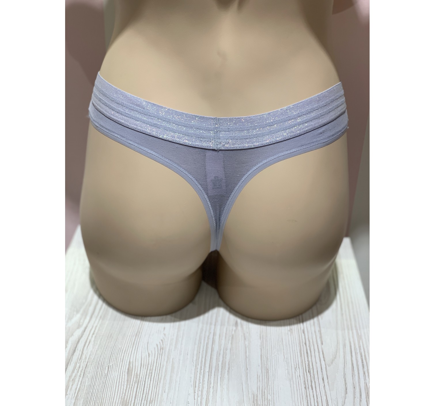 Трусики стрінги Victoria's Secret Grey Thong panty