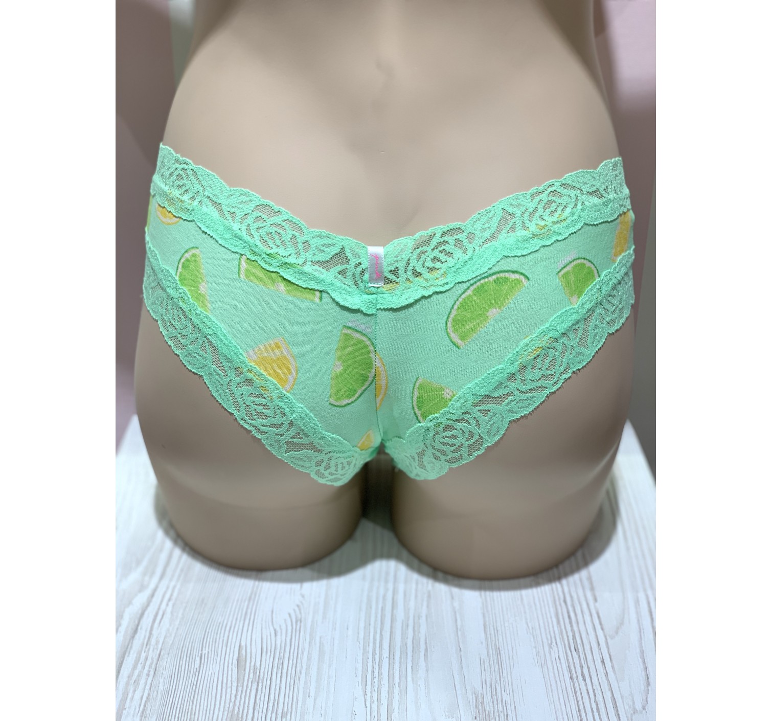 Трусики чики Victoria’s Secret PINK Lime & Lemon print Cheeky panty