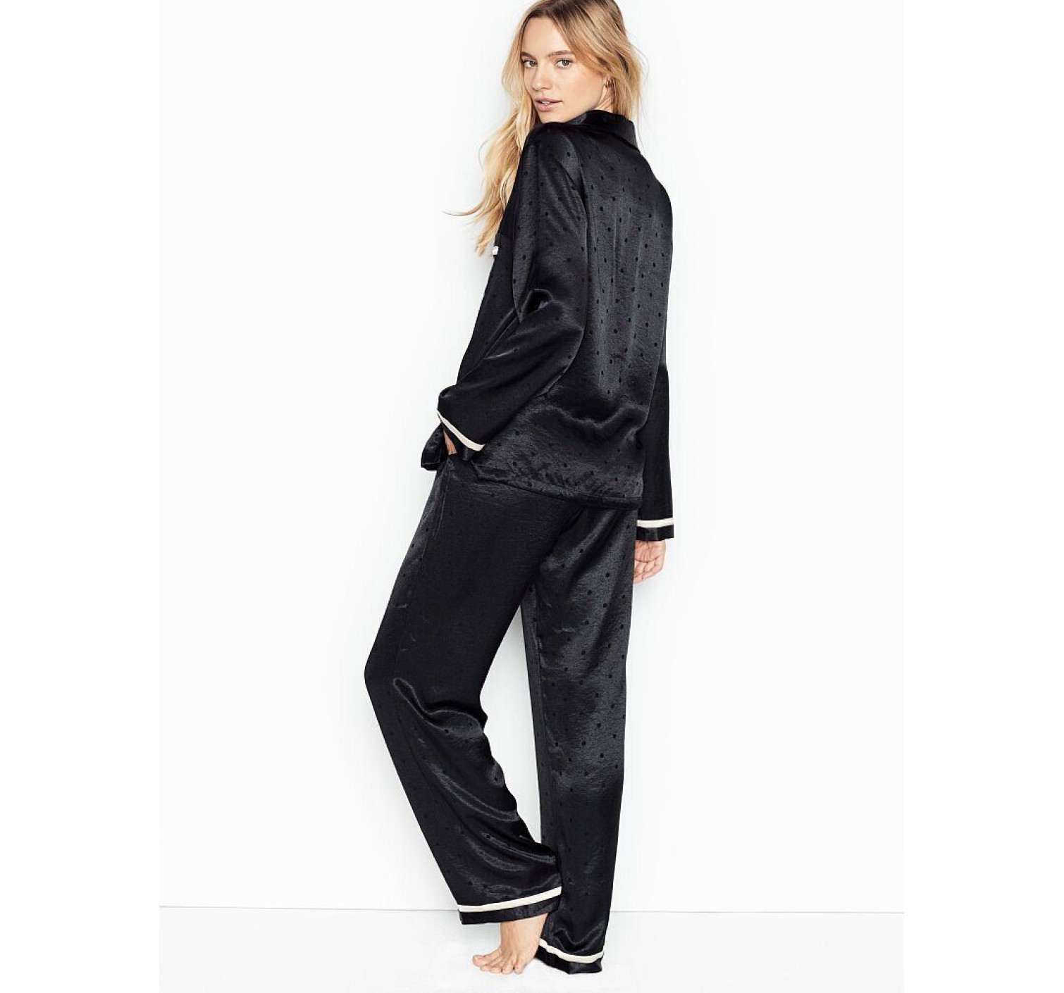 Пижама Victoria’s Secret The Satin Black PJ Set