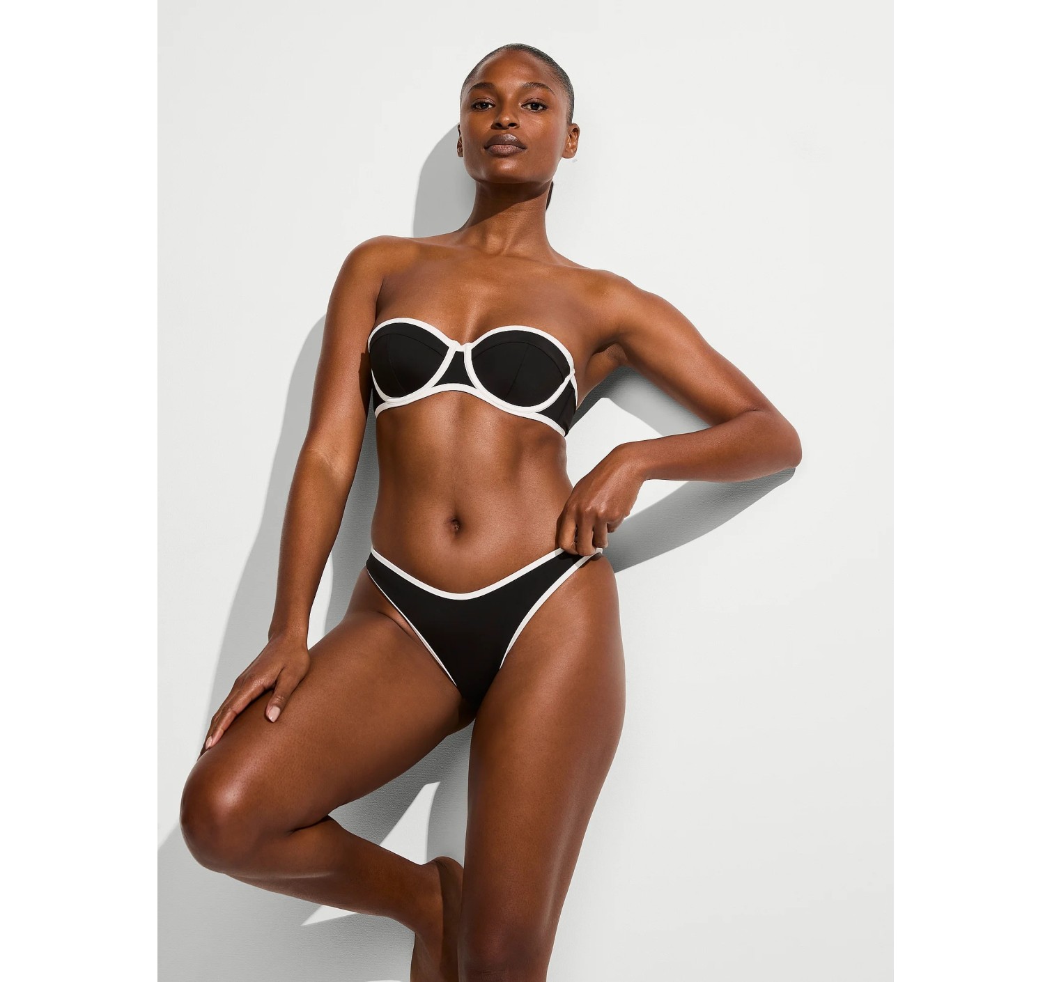 Купальник Essential Uplift Strapless Bandeau Bikini Top Black
