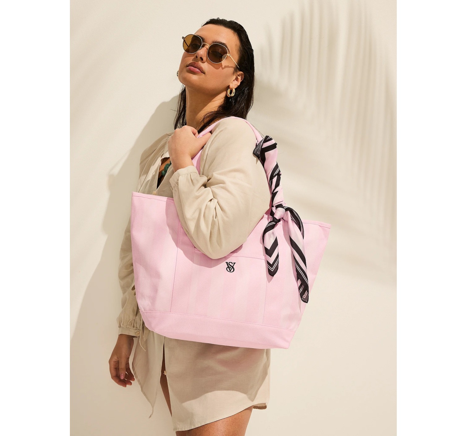 Сумка Виктория Сикрет Signature Canvas Tote Bag