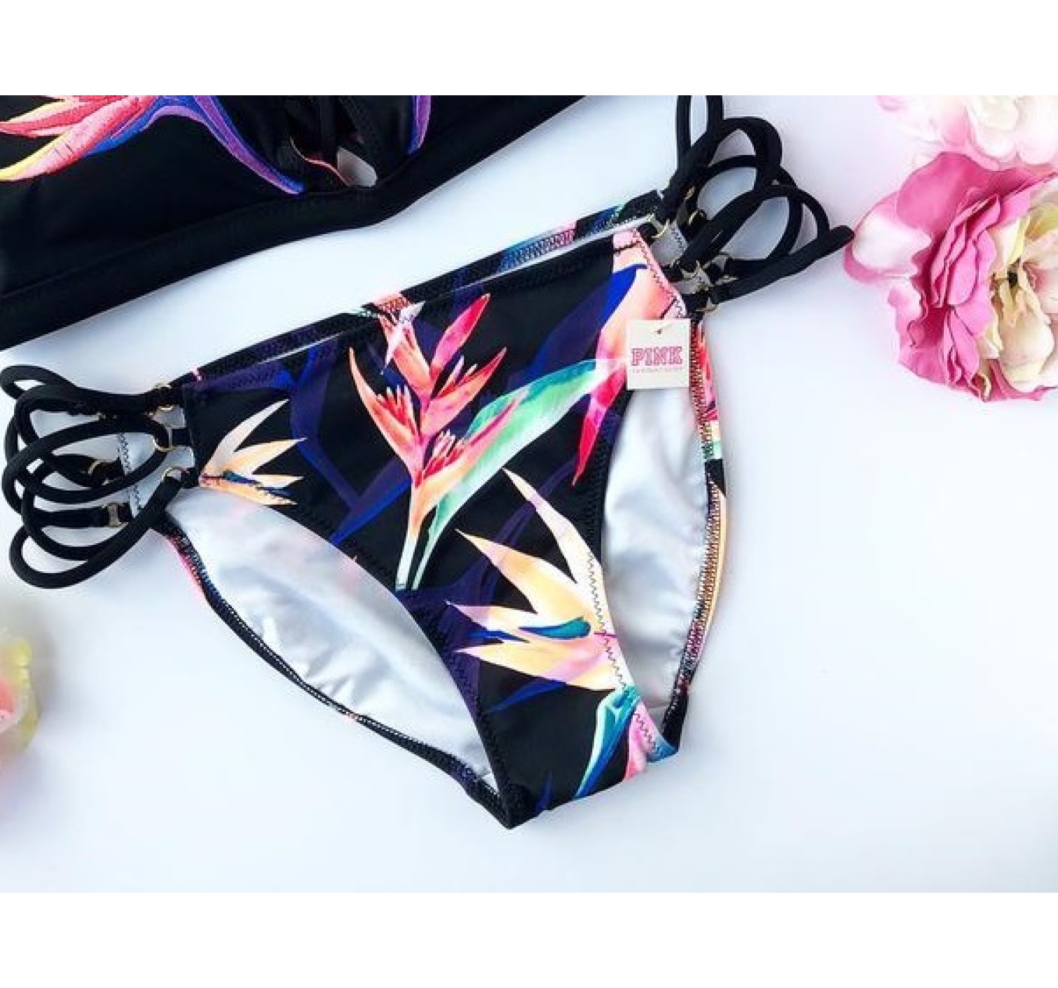 Купальник раздельный Victoria’s Secret PINK Strappy V-wire Plunge Push-up